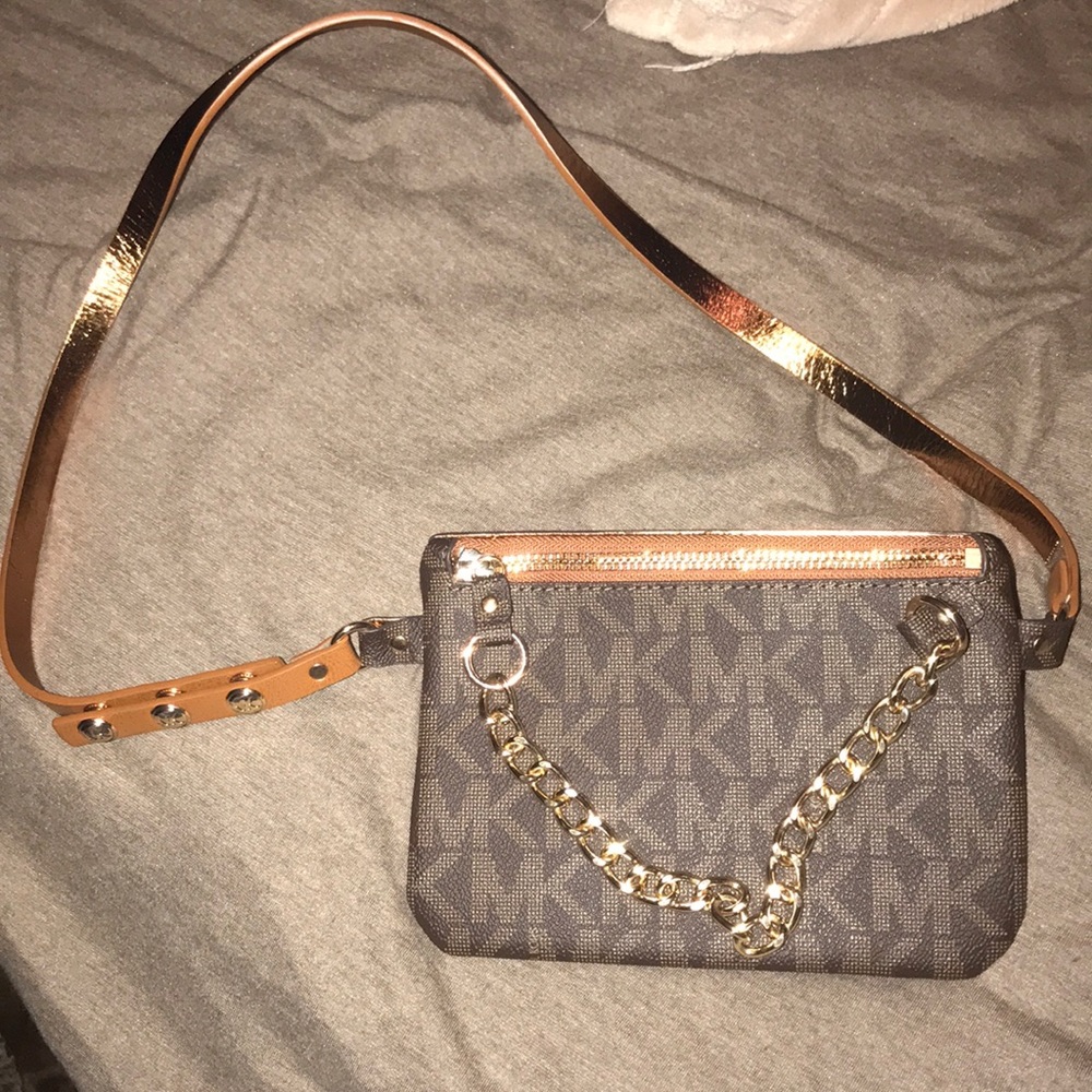 Michael kors fanny pack